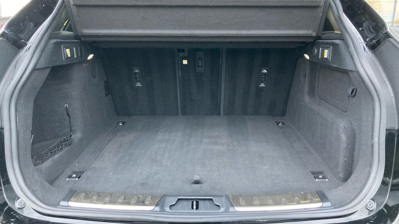 Jaguar F-Pace 2.0 D200 R-Dynamic Black 5dr Auto AWD Diesel Estate